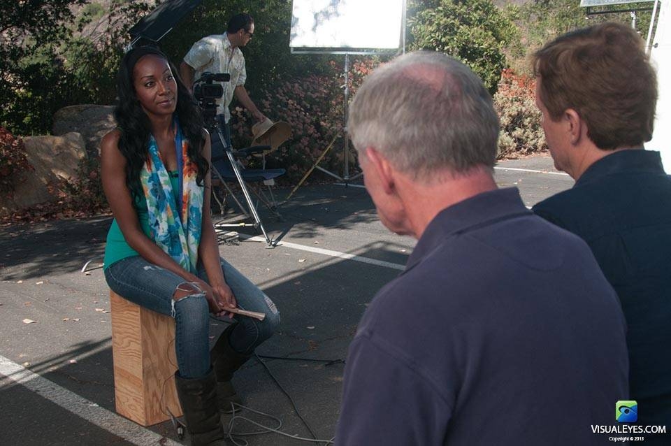Dr. Gerard Gibbons Director VISUAL EYES Emotive Storytelling Team interviews female veteran